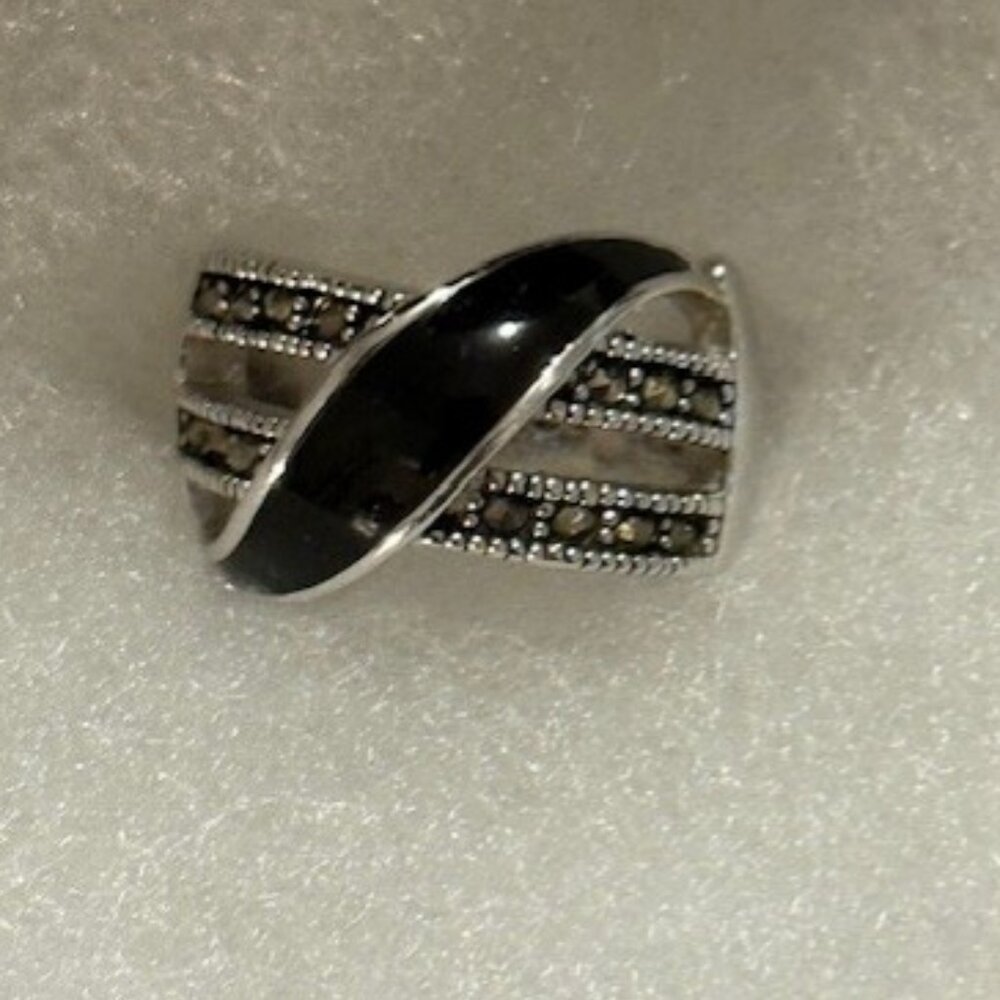 Lia Sophia "IMPULSE" Ring